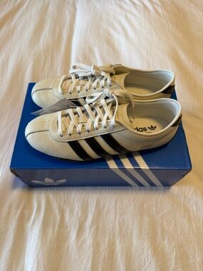 Adidas Tokyos Black and White Womens 8